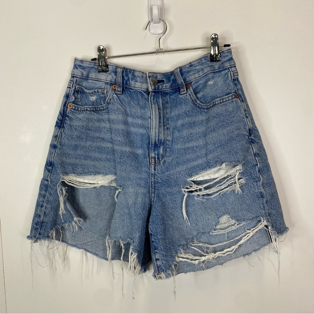 American Eagle Baggy Mom Short Size 8 Denim Jean Shorts